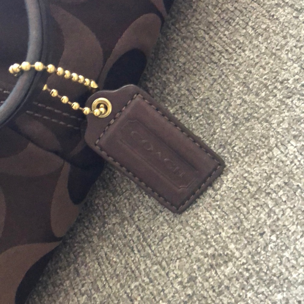 Coach purse - Picture 2 of 6